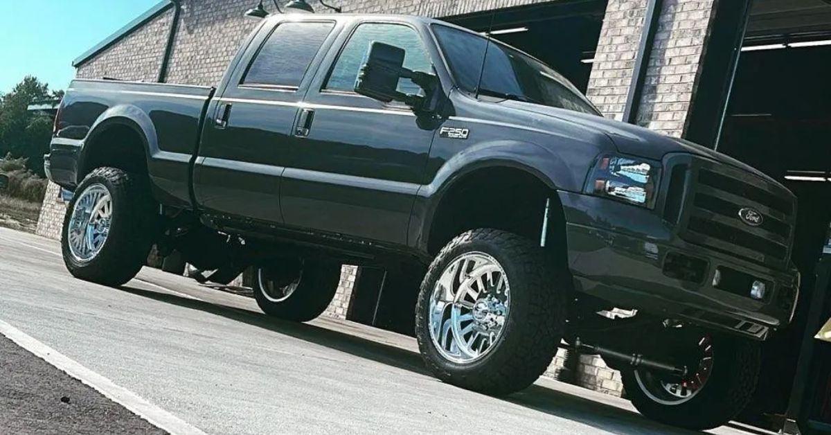 A Detailed Comparison: Ford Diesel vs. Cummins Crate Engines A Detailed Comparison: Ford Diesel vs. Cummins Crate Engines